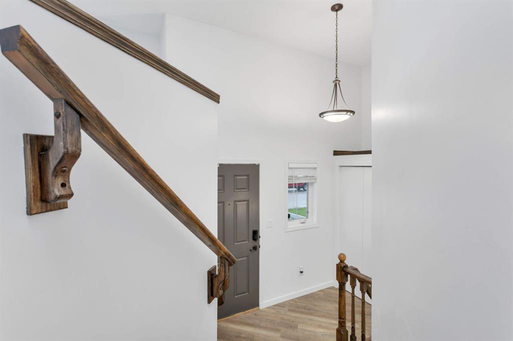 Fifth View of 5807 44 Avenue , Creekside, Rocky Mountain House, Alberta, T4T 0A1