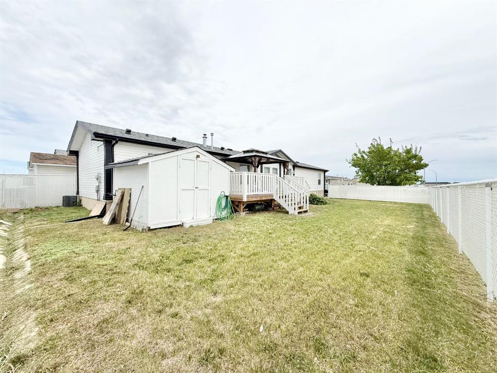 Fifth View of 56 Meadowplace Crescent E, Meadowbrook, Brooks, Alberta, T1R 1B6