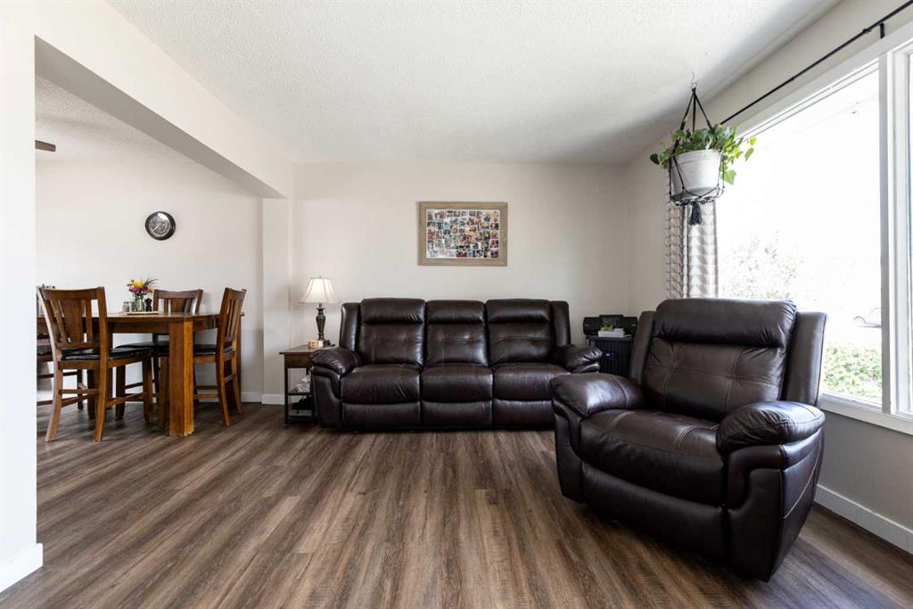 Fifth View of 3519 51A Avenue , Southeast Innisfail, Innisfail, Alberta, T4G 1H4
