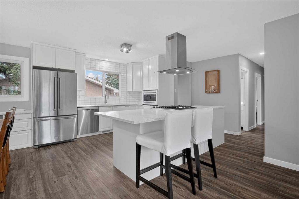 Third View of 252 Allan Crescent SE, Acadia, Calgary, Alberta, T2J 0T4