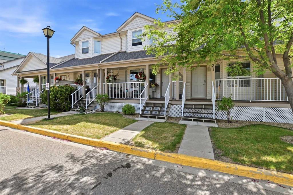 Fourth View of 39, 33 Donlevy Avenue , Davenport, Red Deer, Alberta, T4R 3B6