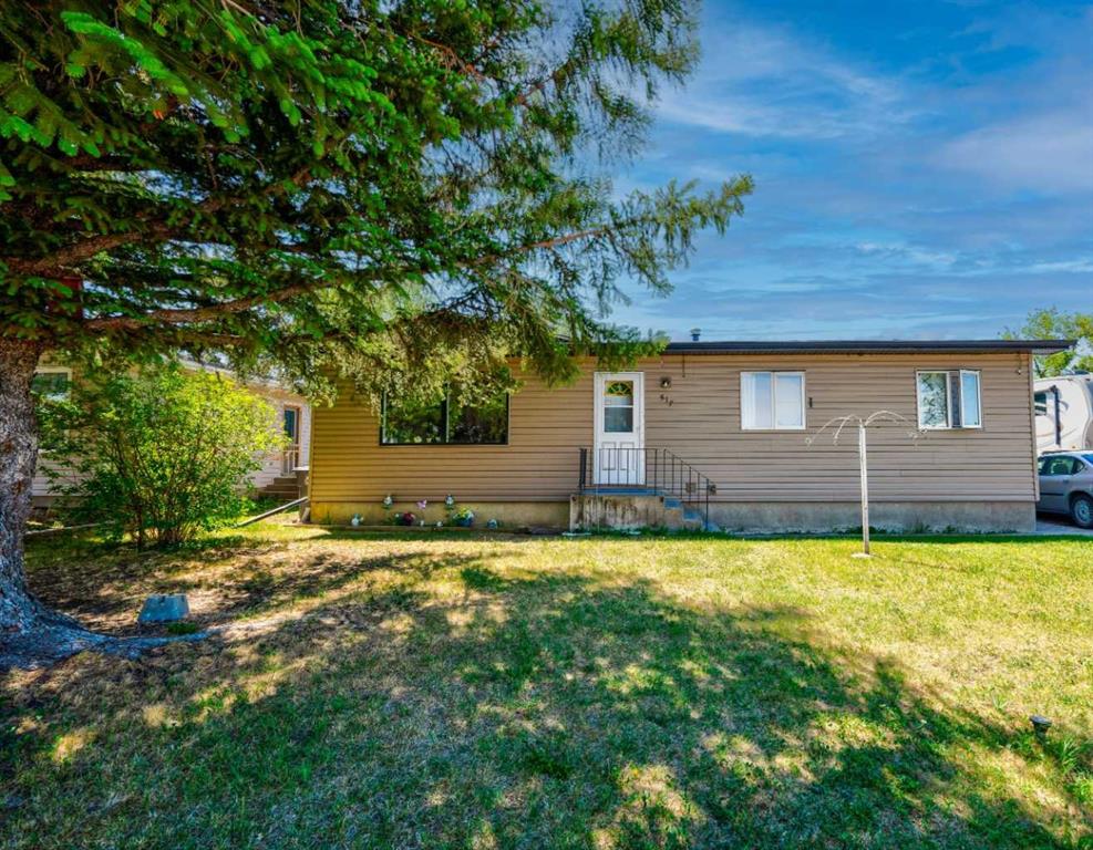 517 55 Avenue W, A2316585, Alberta,