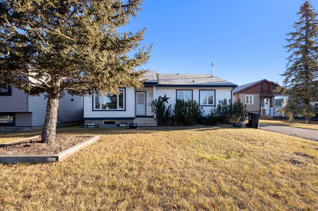 Fifth View of 105 Farrell Cove , Dickinsfield, Fort McMurray, Alberta, T9K 1N9