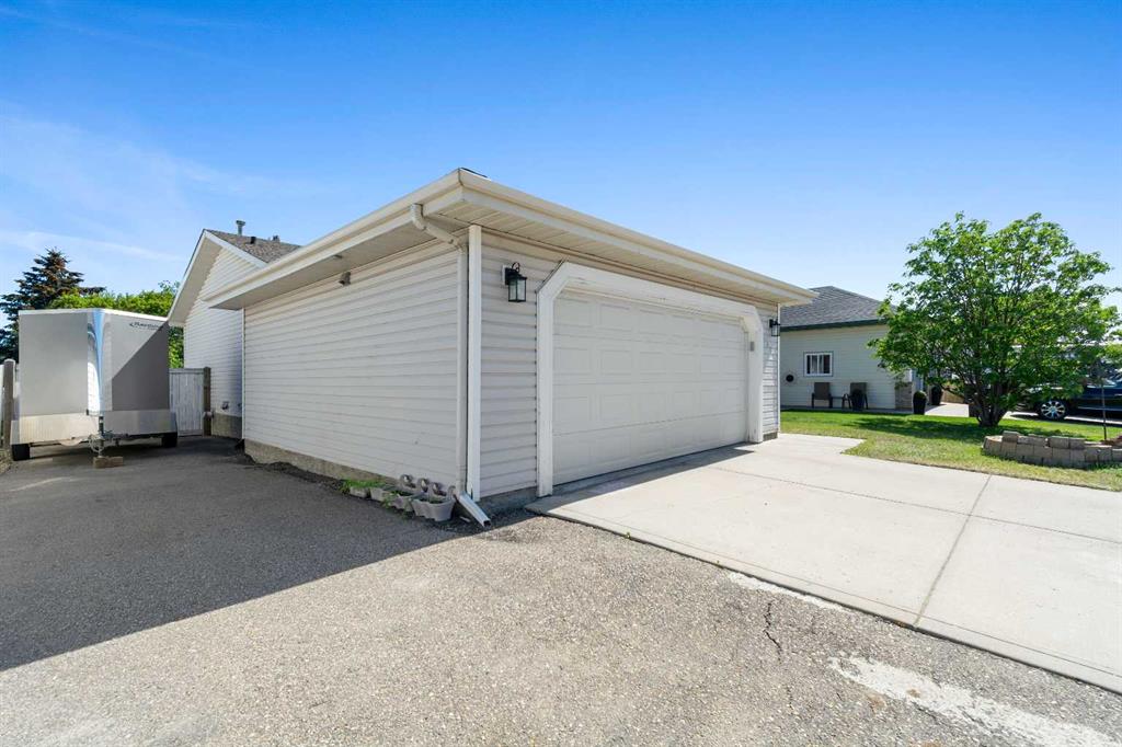 Fourth View of 7701 106A Street , Mission Heights, Grande Prairie, Alberta, T8W 2H8