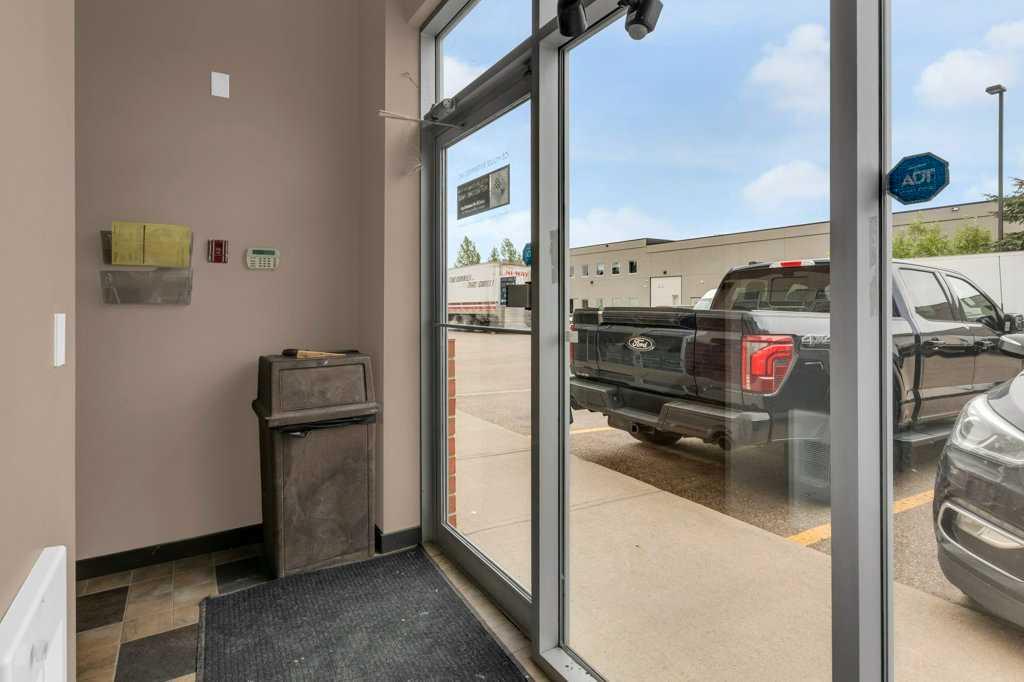 Third View of 215, 2914 Kingsview Boulevard SE, Kingsview Industrial Park, Airdrie, Alberta, T4A 0E1
