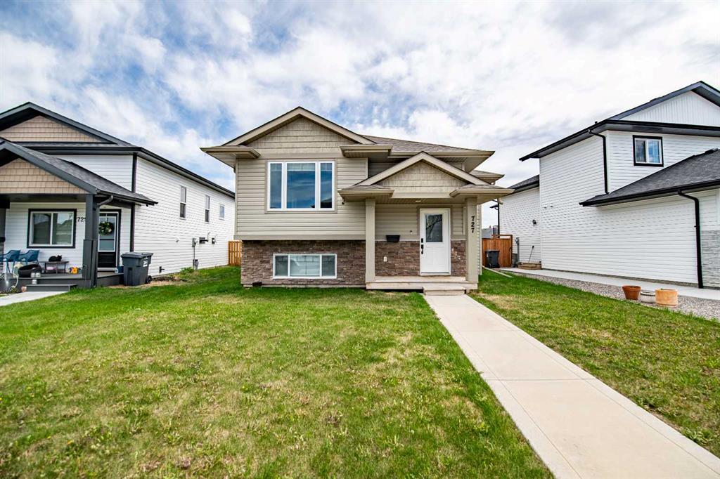727 Cypress Lane , A2316720, Alberta,