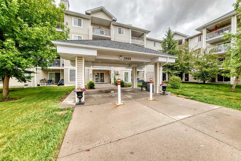 2215, 6224 17 Avenue SE, A2316798, Alberta,