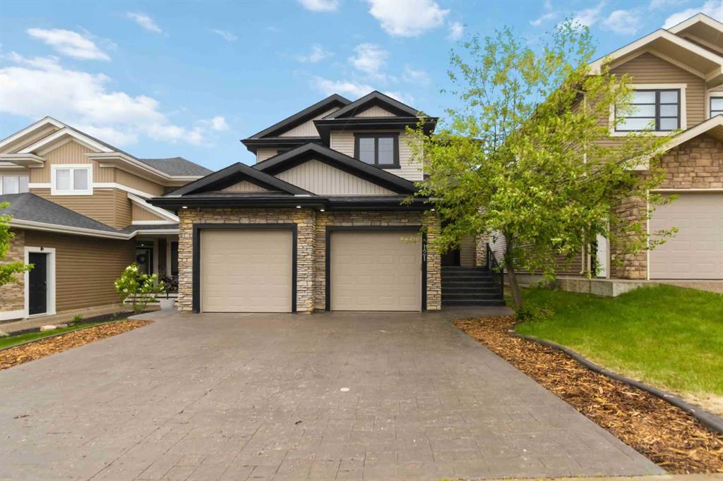 MLS® listing #111655288 for sale located at 121 Diamondstone Ridge