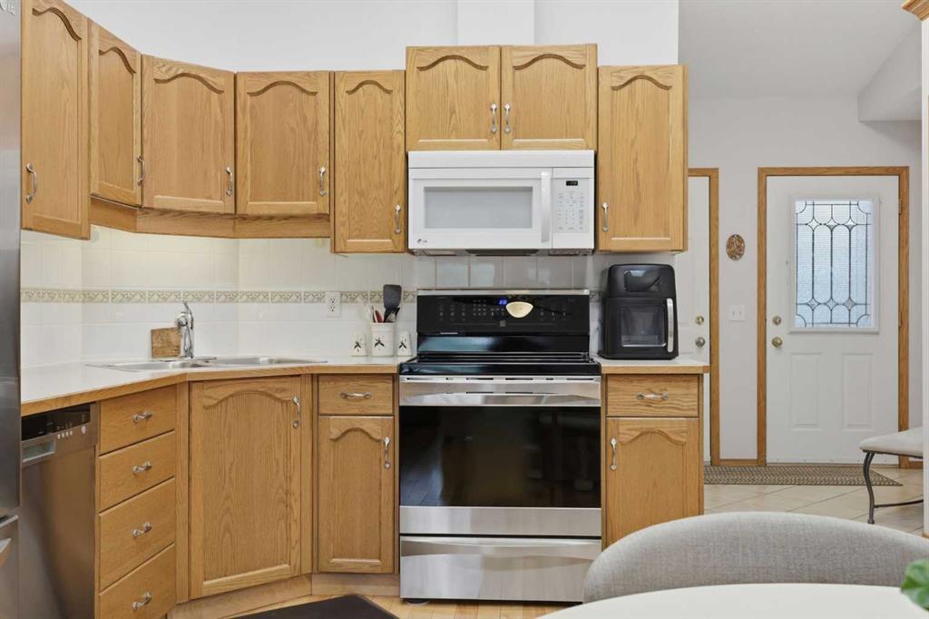 Fifth View of 22, 1008 Woodside Way NW, Woodside, Airdrie, Alberta, T4B 2T8