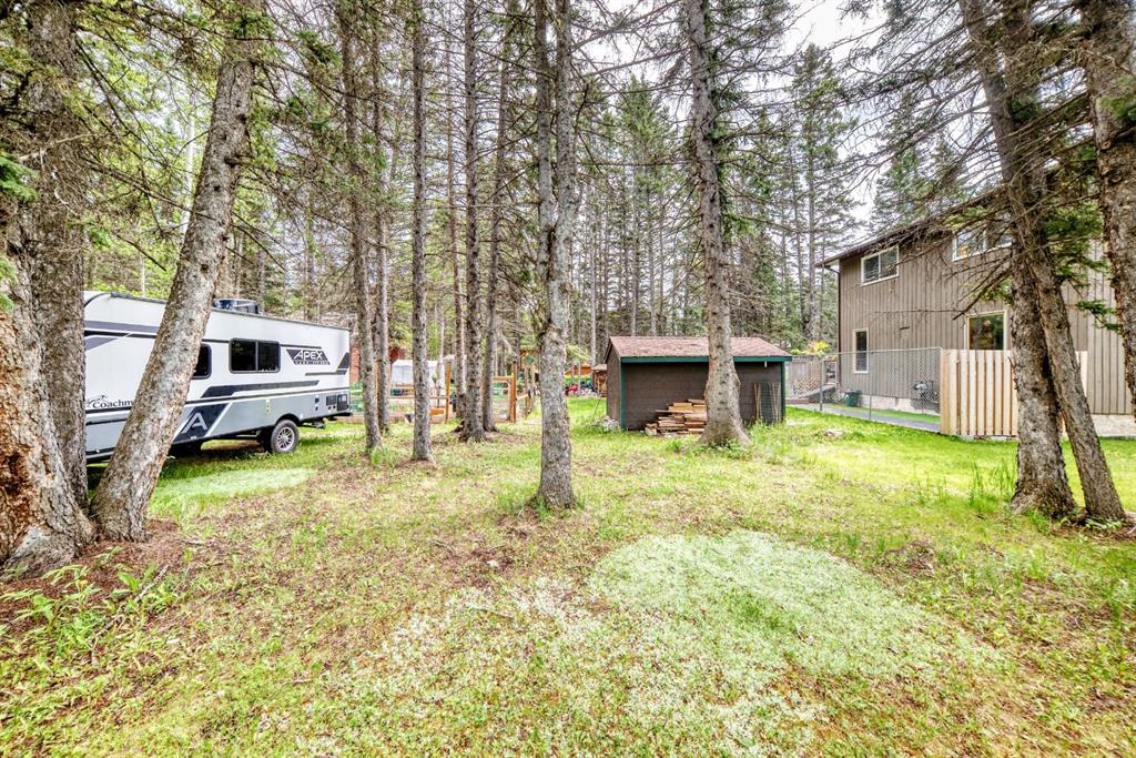 Third View of 2 Wolf Close , Redwood Meadows, Rural Rocky View County, Alberta, T3Z 1A3