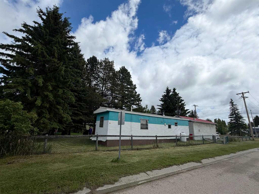 Fifth View of 5139 51 Avenue , NONE, Caroline, Alberta, T0M 0M0