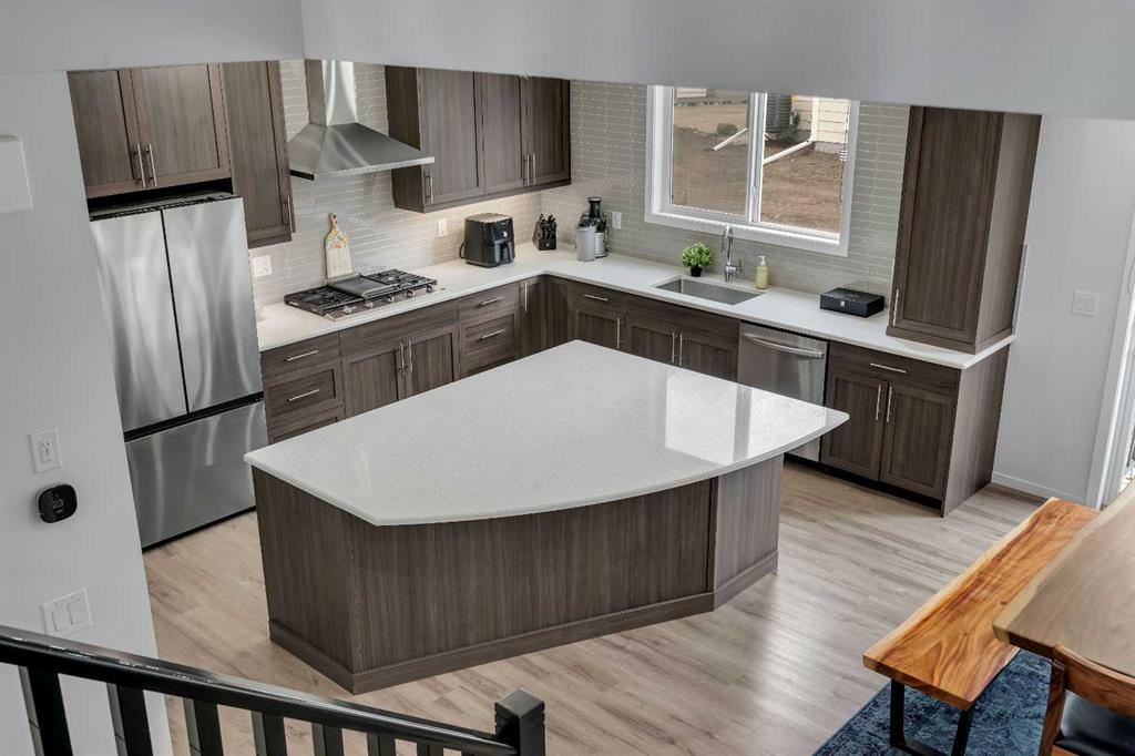 273 Carringwood Close NW, A2316878, Alberta,