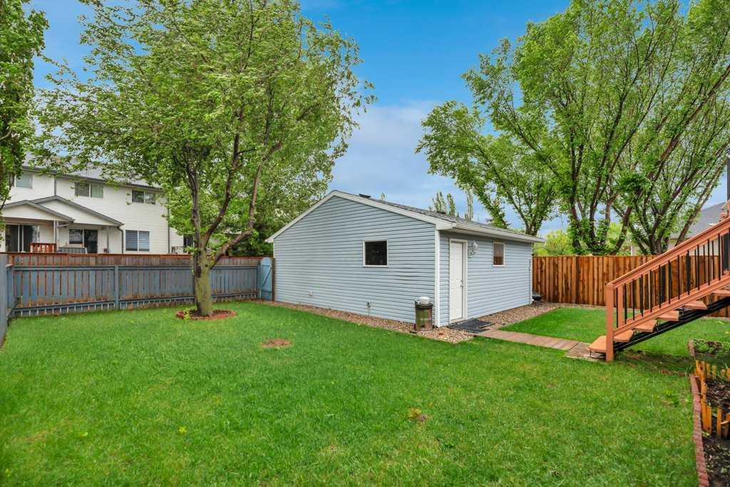Fifth View of 119 Strathaven Crescent , Strathaven, Strathmore, Alberta, T1P 1M2
