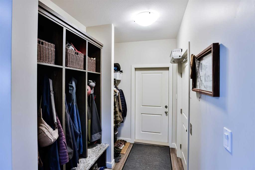 Fifth View of 865 Atlantic Cove W, The Crossings, Lethbridge, Alberta, T1J 5M4