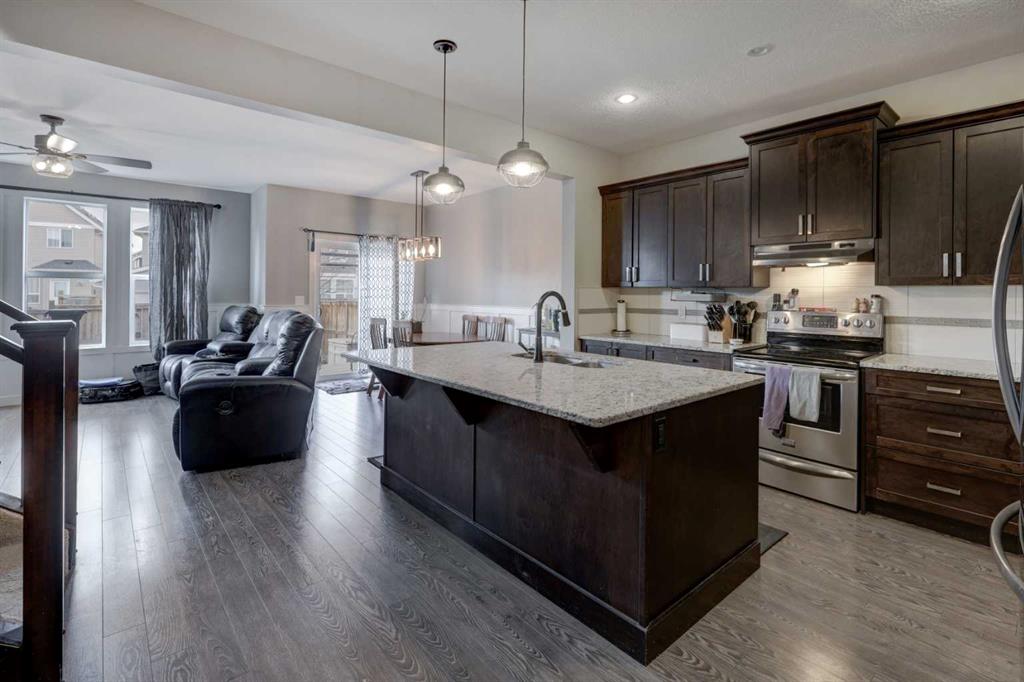 Fourth View of 5 Williamstown Park NW, Williamstown, Airdrie, Alberta, T4B 3Y4