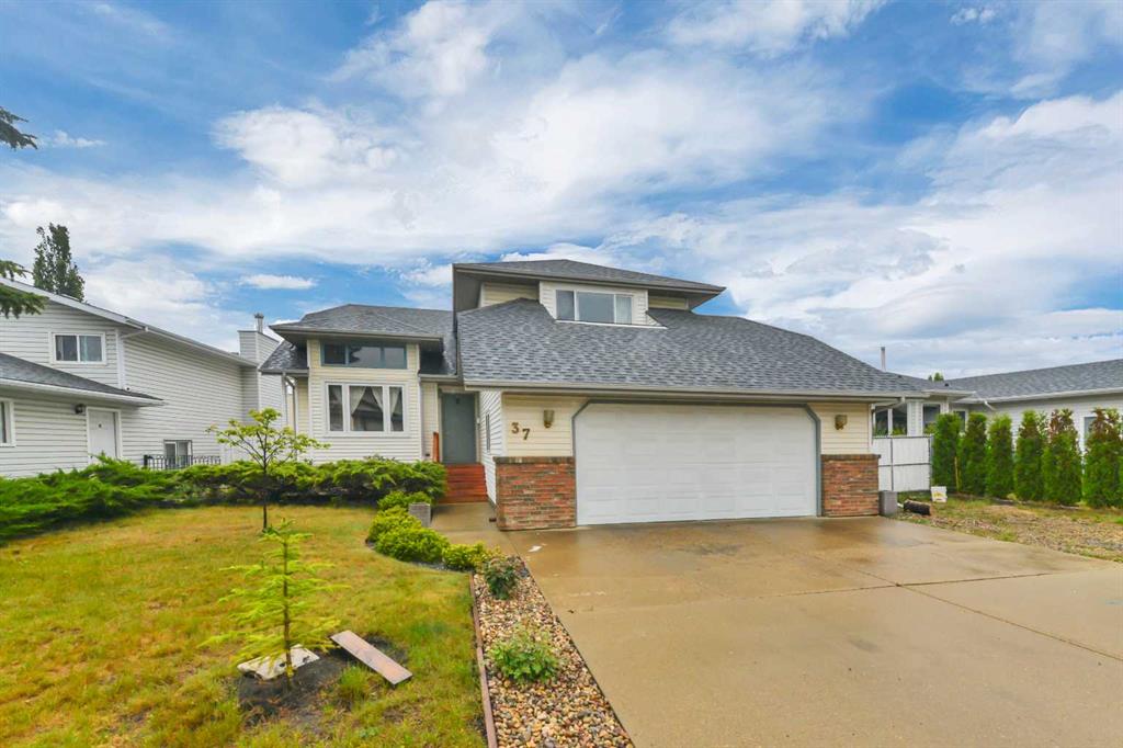 Third View of 37 Denovan Crescent , Deer Park Village, Red Deer, Alberta, T4R 2B6