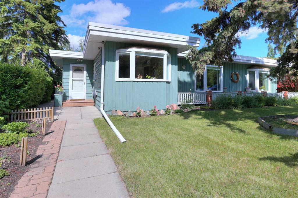 Third View of 8908 33 Avenue NW, Bowness, Calgary, Alberta, T3B 1M6