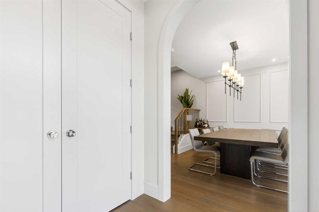 Fourth View of 2719 5 Avenue NW, West Hillhurst, Calgary, Alberta, T2N 0T9