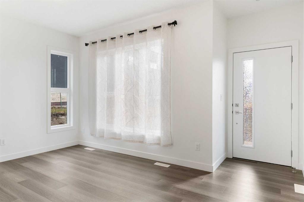 Fifth View of 4, 2117 81 Street SW, Springbank Hill, Calgary, Alberta, T3H 6H5