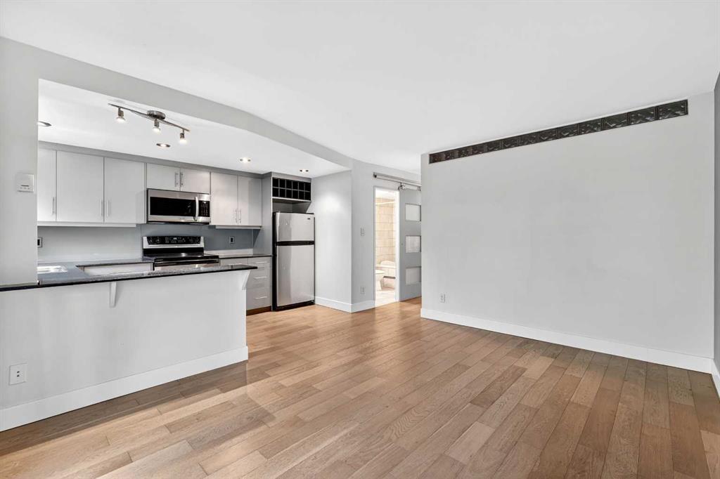 Fifth View of 304, 812 15 Avenue SW, Beltline, Calgary, Alberta, T2R 0S1