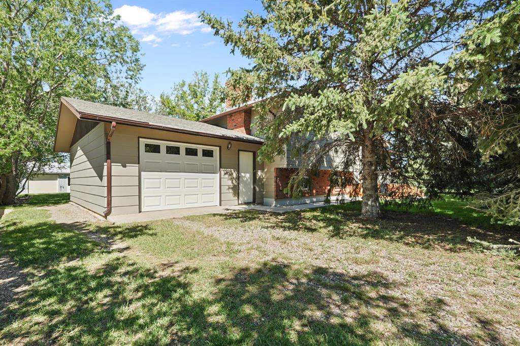 Second View of 216 Bedient Street , NONE, Wrentham, Alberta, T0K 2P0