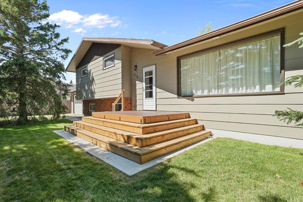 Third View of 216 Bedient Street , NONE, Wrentham, Alberta, T0K 2P0