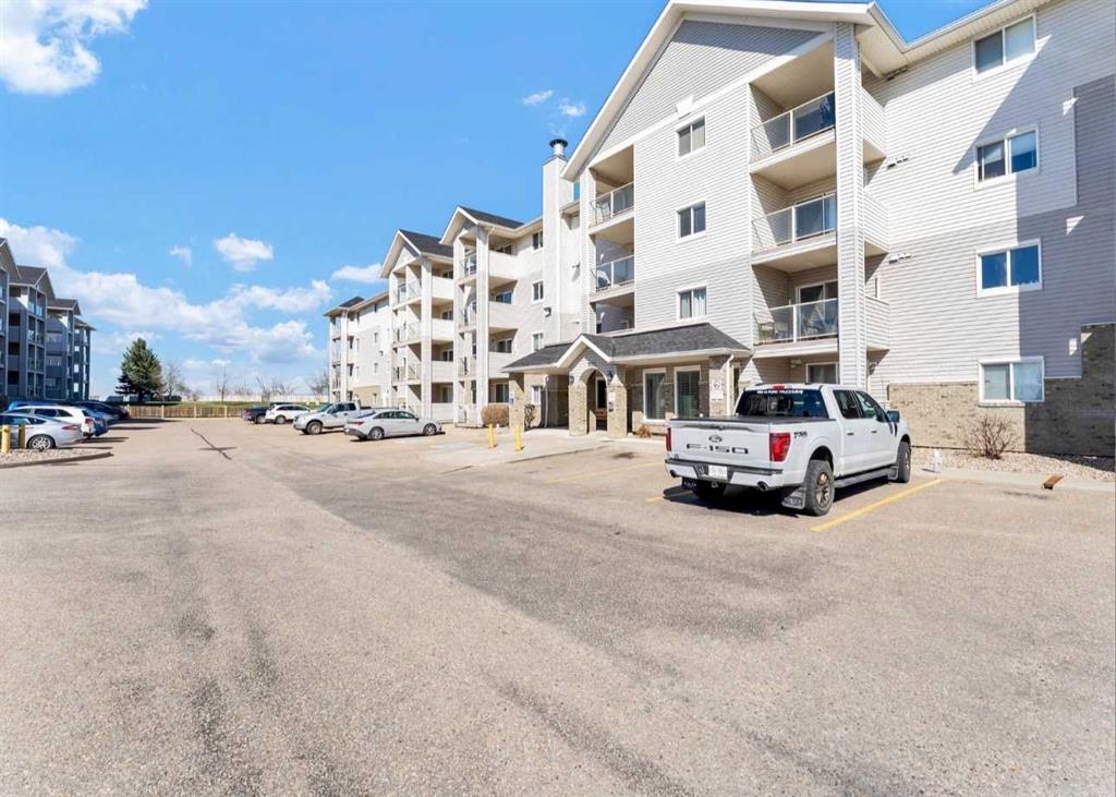 Third View of 309, 1632 Saamis Drive NW, Northwest Crescent Heights, Medicine Hat, Alberta, T1B 4X3