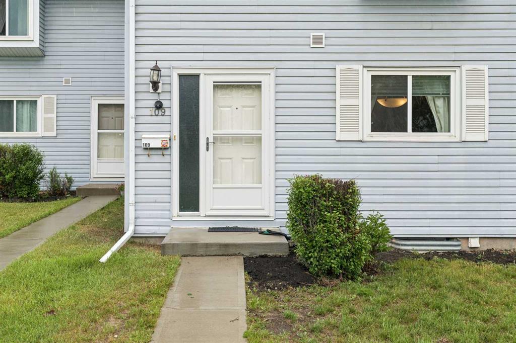 Fourth View of 109, 4810 40 Avenue SW, Glamorgan, Calgary, Alberta, T3E 1E5