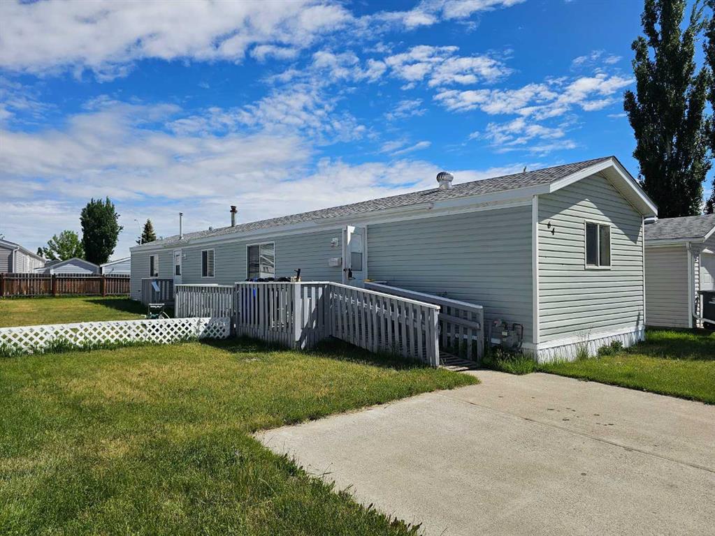 64 Westover Avenue , A2317170, Alberta,