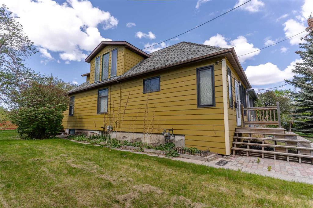 Third View of 1609 17A Street SE, Inglewood, Calgary, Alberta, T2G 3W8