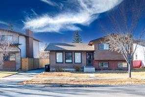 Third View of 304 Whitefield Drive NE, Whitehorn, Calgary, Alberta, T1Y5J3