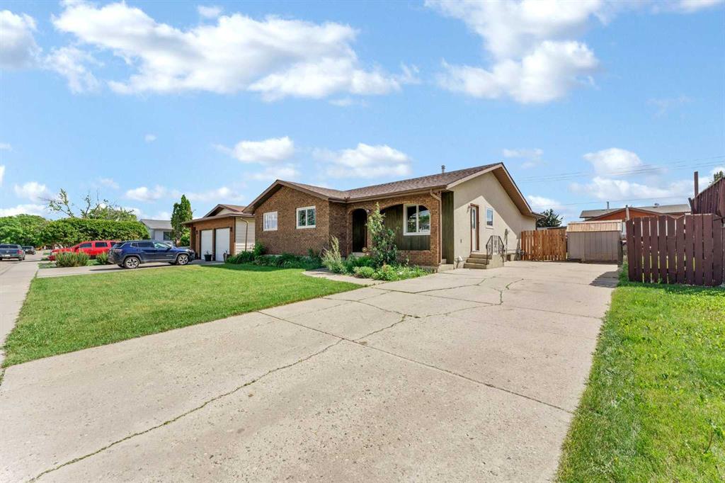 Third View of 9 Elliott Street SE, Ross Glen, Medicine Hat, Alberta, T1B 2V7