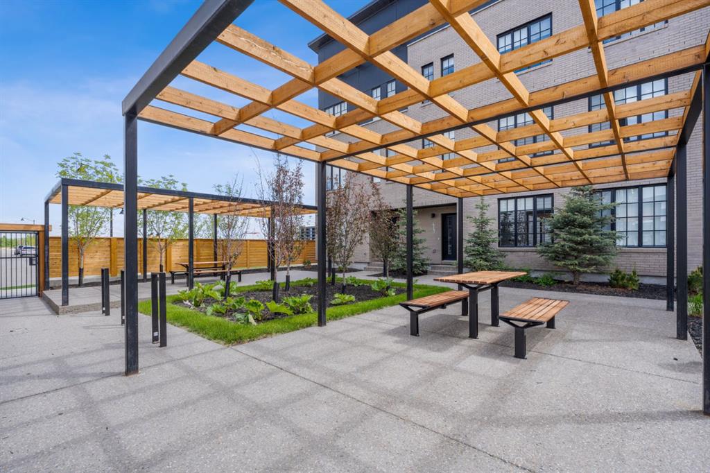 102, 8155 8 Avenue SW, A2317238, Alberta,
