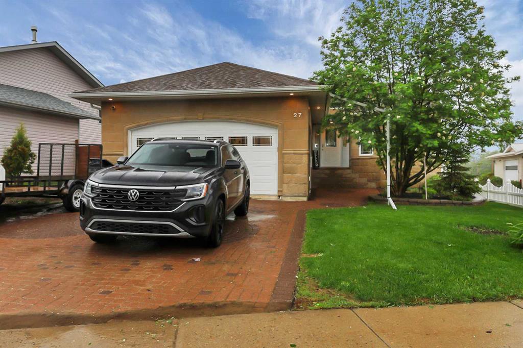 27 Fern Glade Crescent , A2317280, Alberta,
