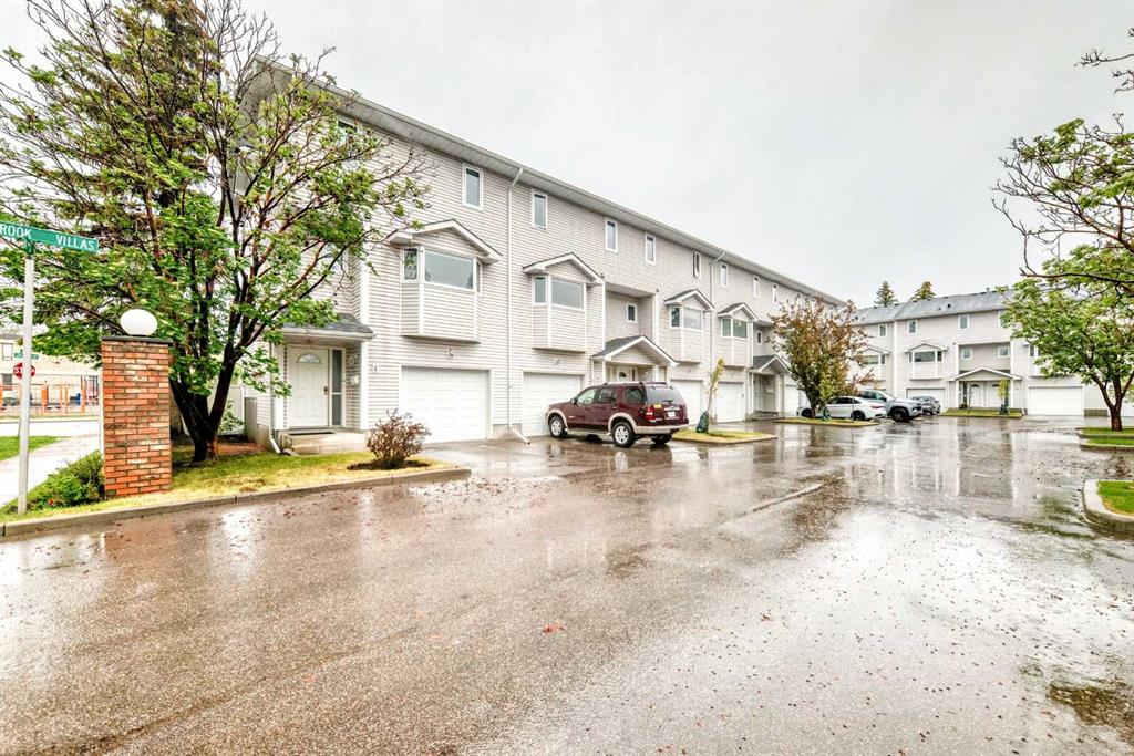 4 Glenbrook Villas SW, A2317349, Alberta,