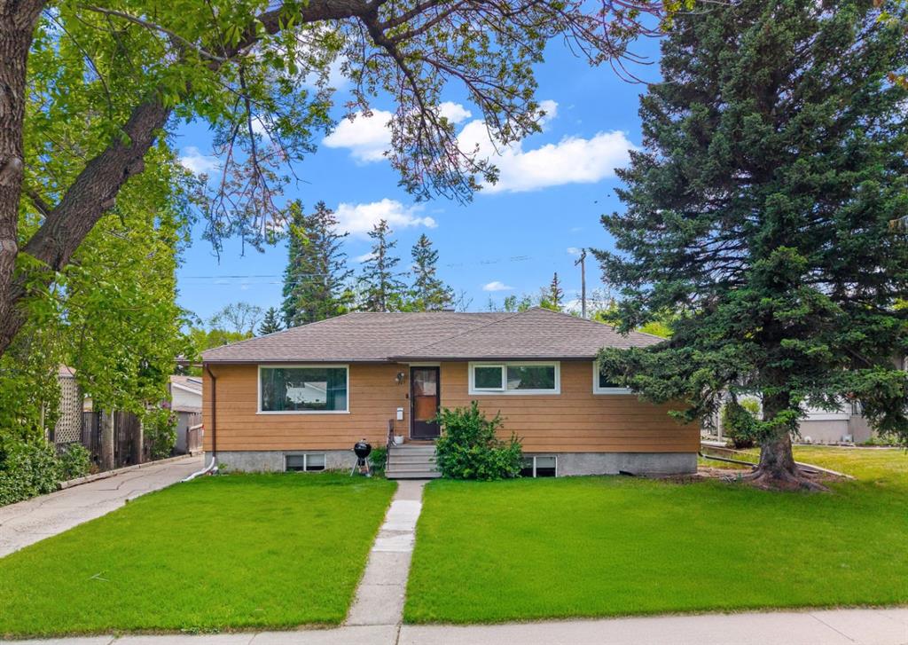 Second View of 1207 40 Avenue NW, Cambrian Heights, Calgary, Alberta, T2K 0G3