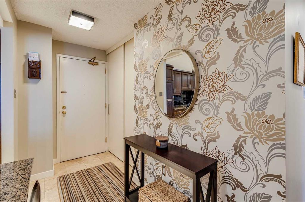 Fourth View of 6E, 133 25 Avenue SW, Mission, Calgary, Alberta, T2S 0K8