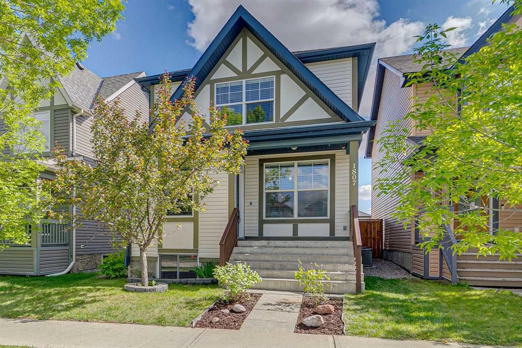 1807 New Brighton Drive SE, A2317460, Alberta,