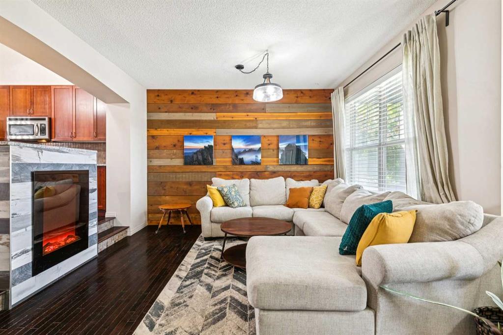 Fifth View of 1807 New Brighton Drive SE, New Brighton, Calgary, Alberta, T2Z 0J7