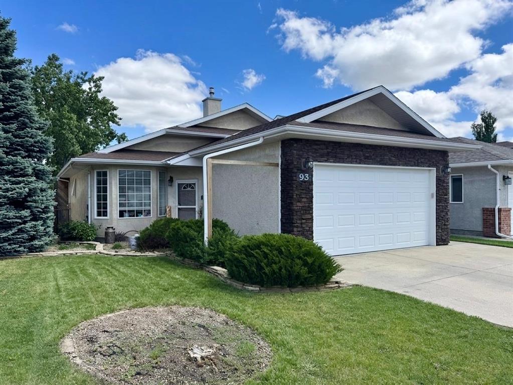 93 Heritage Crescent W, A2317590, Alberta,