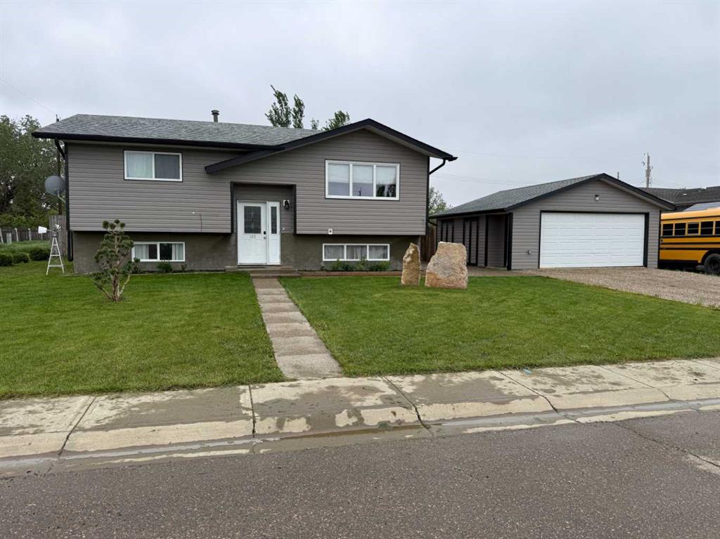 302 5 Avenue W, A2317599, Alberta,
