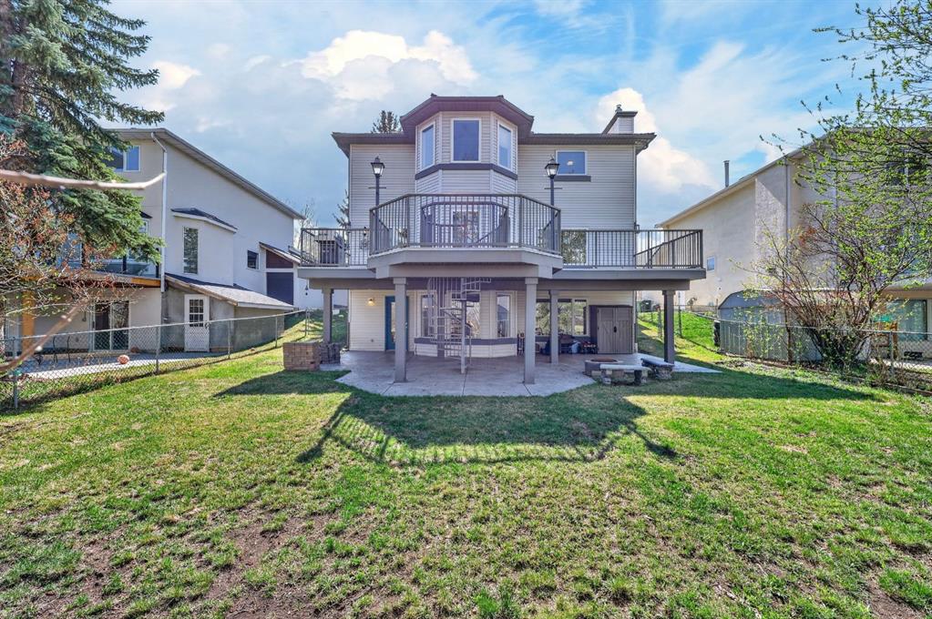 222 Diamond Drive SE, A2317612, Alberta,
