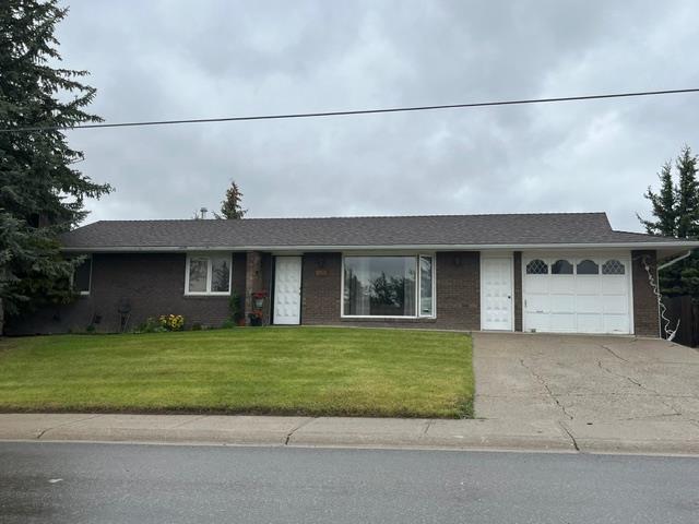 859 2nd Avenue W, A2317645, Alberta,