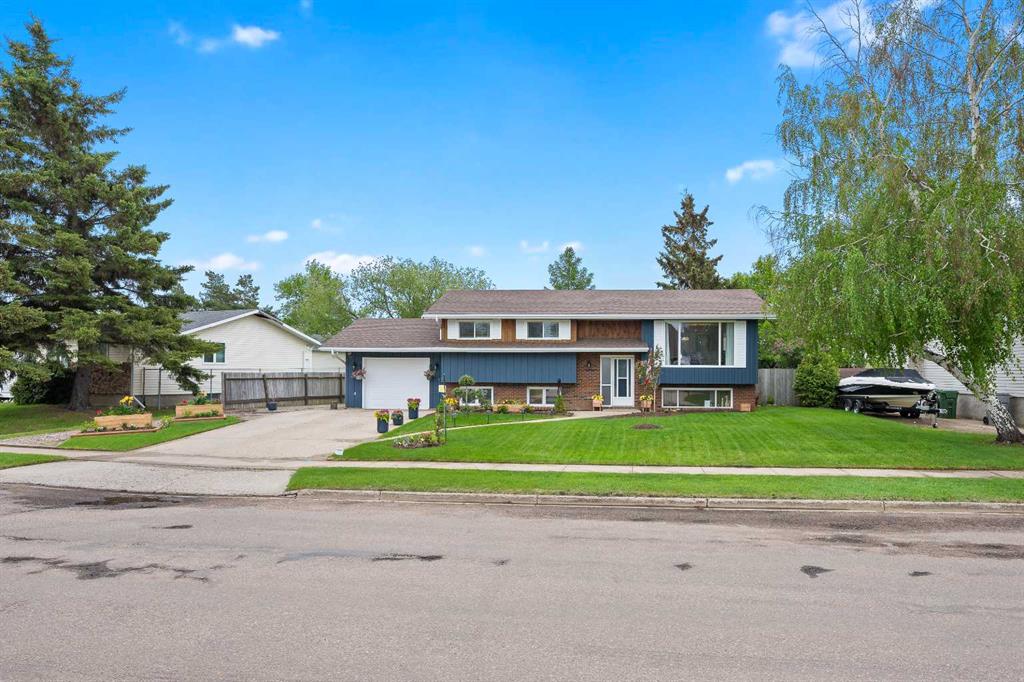 Second View of 5609 35 Street , Steele Heights, Lloydminster, Alberta, T9V 1S1