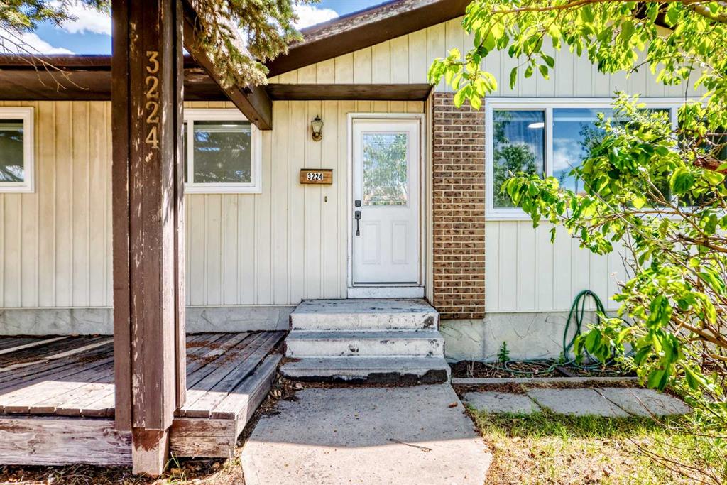Third View of 3224 Rundlelawn Road NE, Rundle, Calgary, Alberta, T1y3h5
