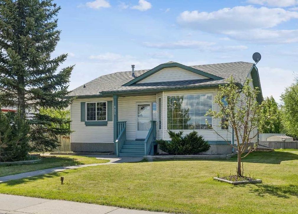 121 Quigley Drive , A2317758, Alberta,