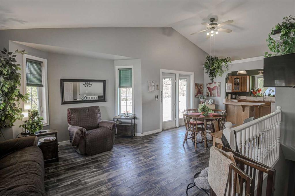 Fourth View of 1625 15A Street , NONE, Didsbury, Alberta, T0M 0W0