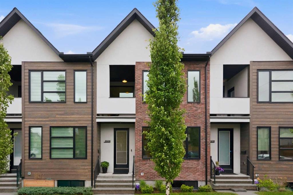 Third View of 2009 12 Street NW, Capitol Hill, Calgary, Alberta, T2M 4R3