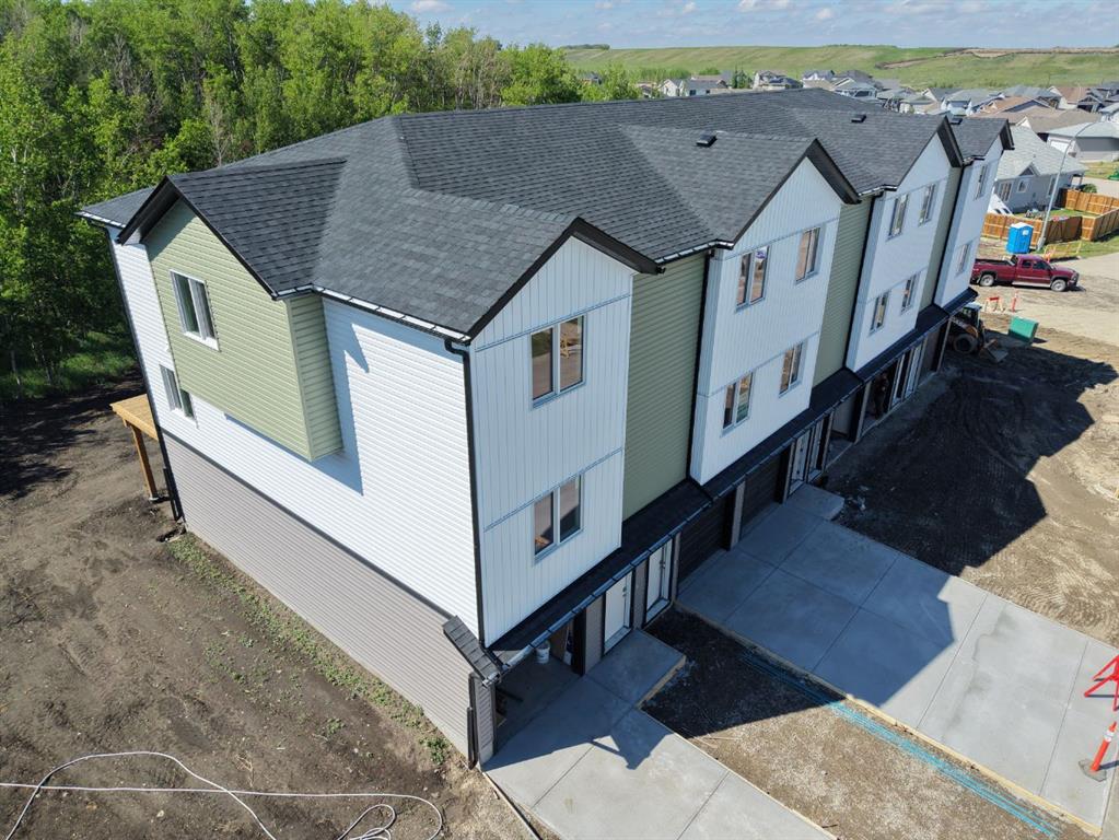 1-6, 10 Valarosa Park , A2317791, Alberta,