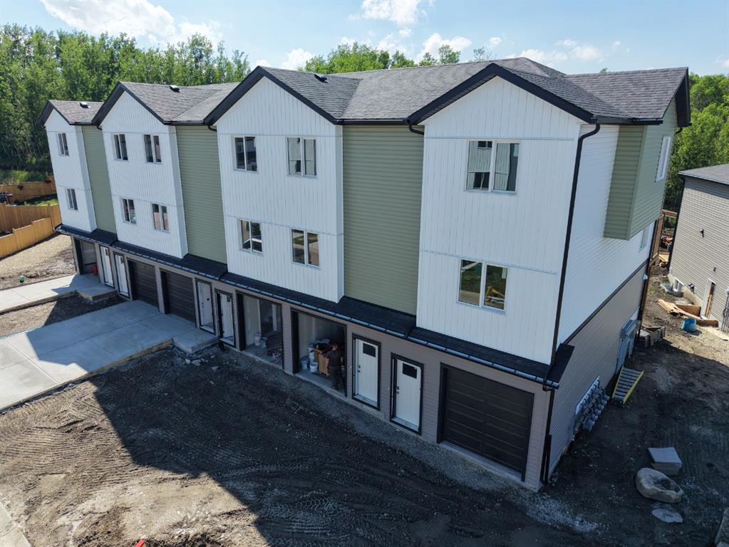 Third View of 1-6, 10 Valarosa Park , NONE, Didsbury, Alberta, T0M0W0